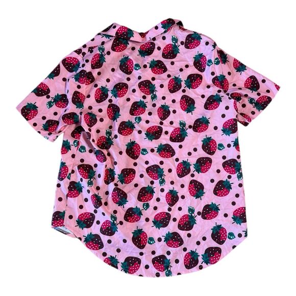 Valentine’s Day Chocolate Covered Strawberries Pink Button Up Shirt Size Medium - Picture 2 of 7